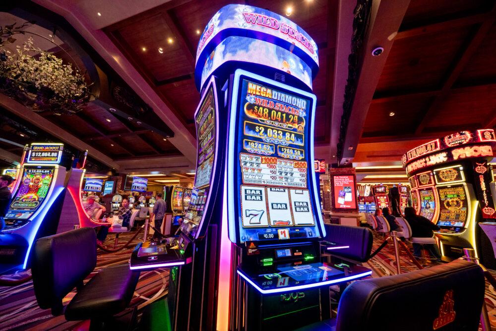 AGS's 'So Hot Grand Link' slot games launch at Station Casinos in