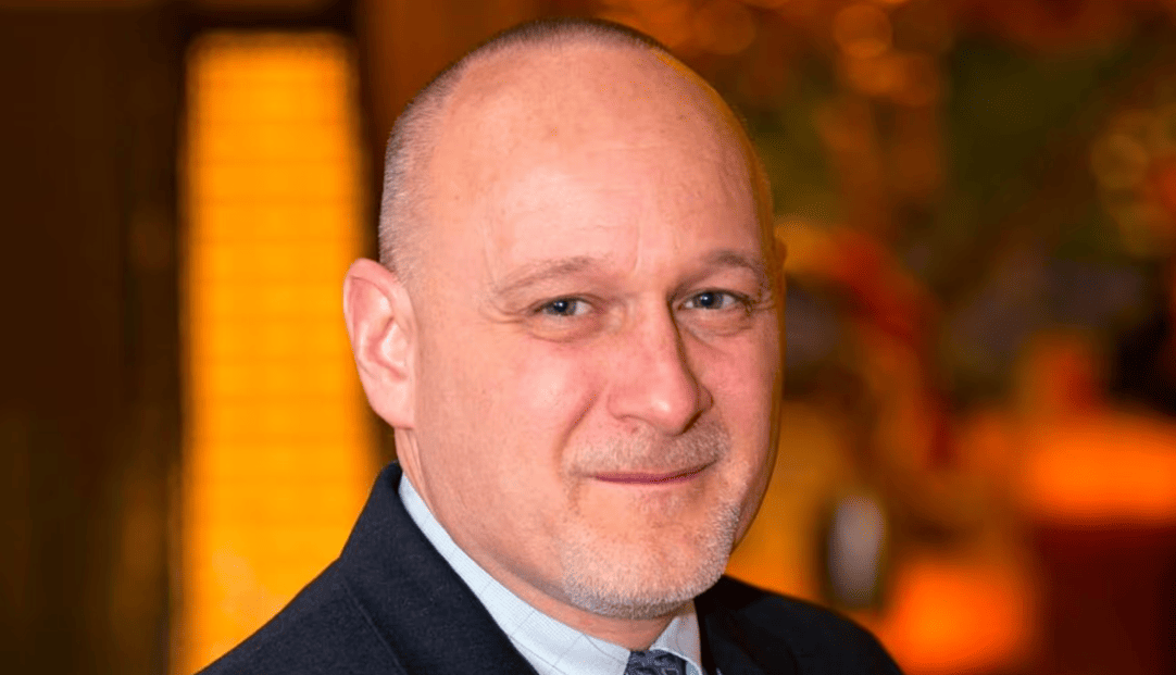 Mohegan CEO leaving casino company after 25 years