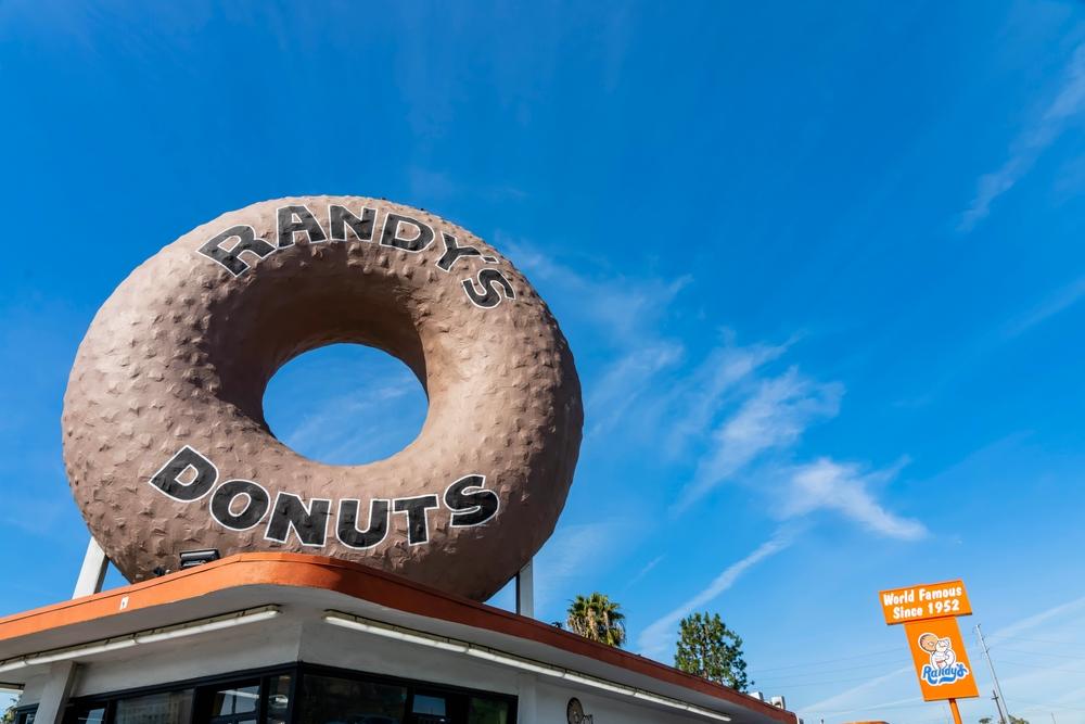 Legendary LA doughnut shop opening at Red Rock Casino Resort in Las Vegas